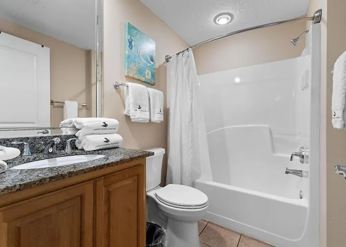 Colonnades 302 Holiday home